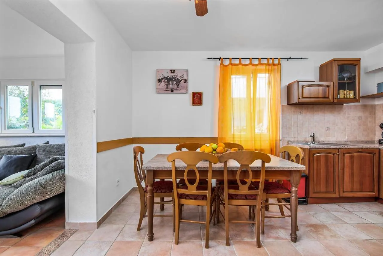 Villa Vera Banjole 0*,