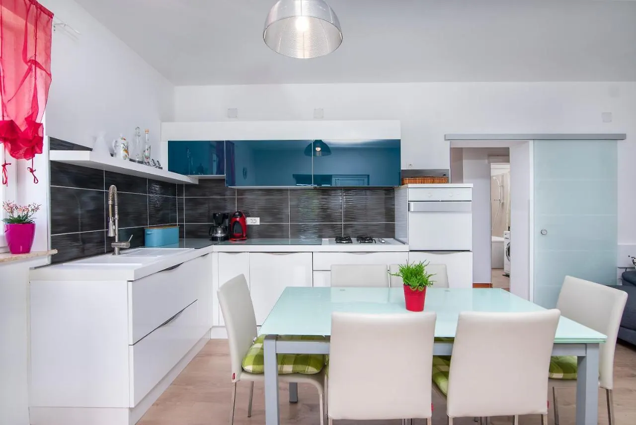 Villa Vera Banjole Apartment