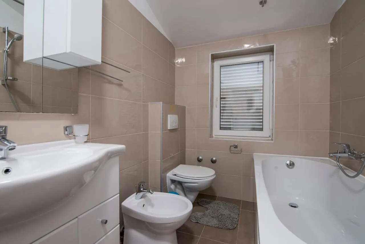 Villa Vera Banjole Apartment